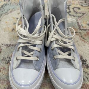 Converse Blue Sneakers with High-Top Design and Rubber Sole